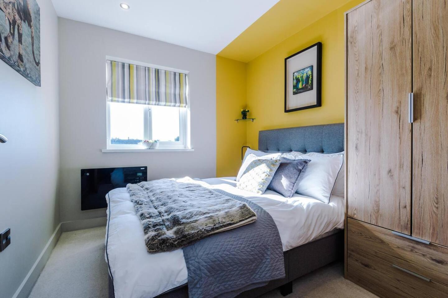 Stunning 2Bedroom 2Bathroom Apt With Parking Space Sheffield Luaran gambar