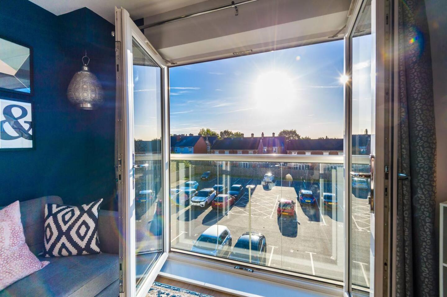Stunning 2Bedroom 2Bathroom Apt With Parking Space Sheffield Luaran gambar