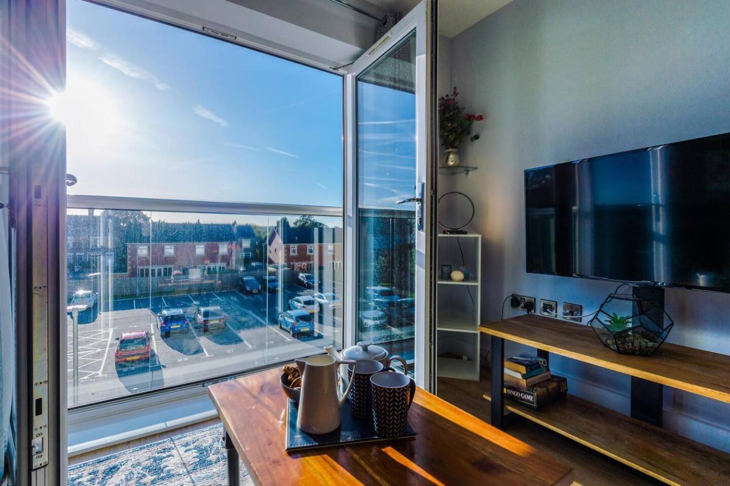 Stunning 2Bedroom 2Bathroom Apt With Parking Space Sheffield Luaran gambar